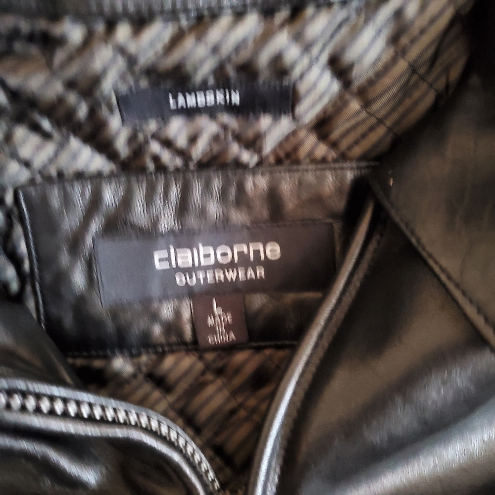 Leather jacket - Picture 2 of 3